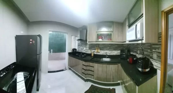 Cozinha com armários planjados